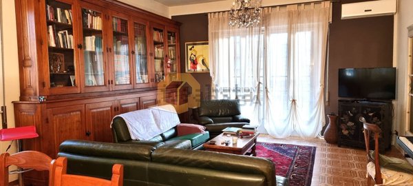 casa indipendente in vendita a Viareggio in zona Campo d'Aviazione