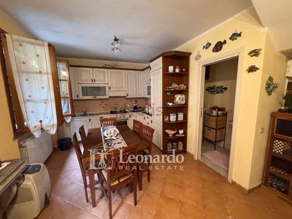 casa indipendente in vendita a Viareggio in zona Marco Polo