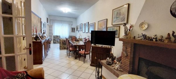 casa indipendente in vendita a Viareggio in zona Don Bosco