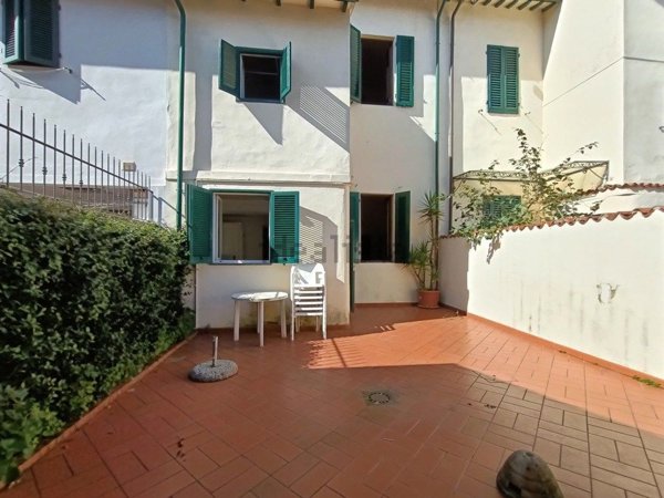 casa indipendente in vendita a Viareggio in zona Don Bosco
