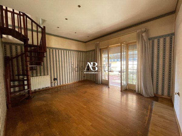 casa indipendente in vendita a Viareggio in zona Centro Storico
