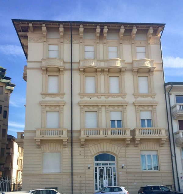 appartamento in vendita a Viareggio in zona Centro Storico