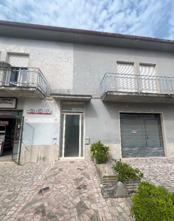 appartamento in vendita a Viareggio in zona Torre del Lago