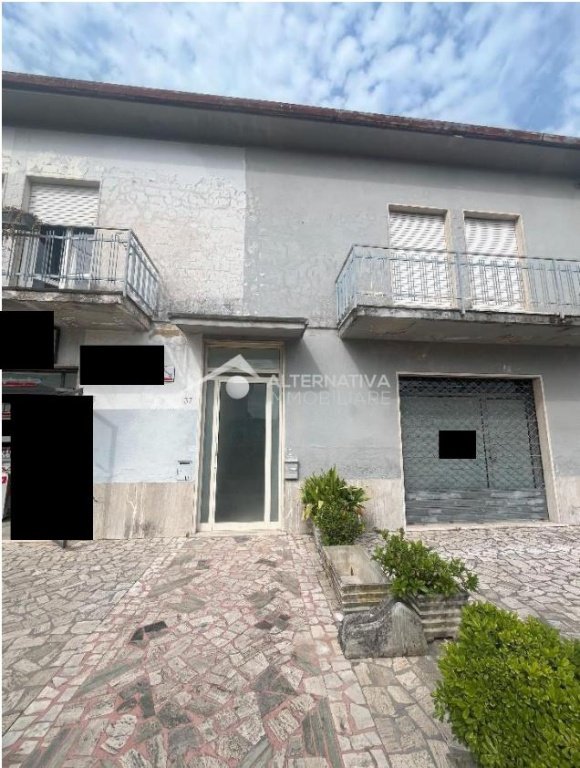appartamento in vendita a Viareggio in zona Torre del Lago
