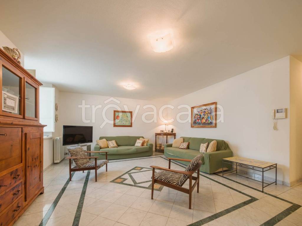 appartamento in vendita a Viareggio