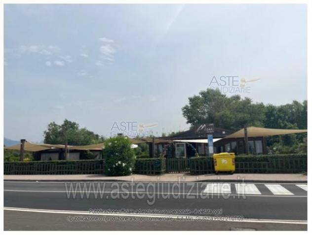 negozio in vendita a Viareggio