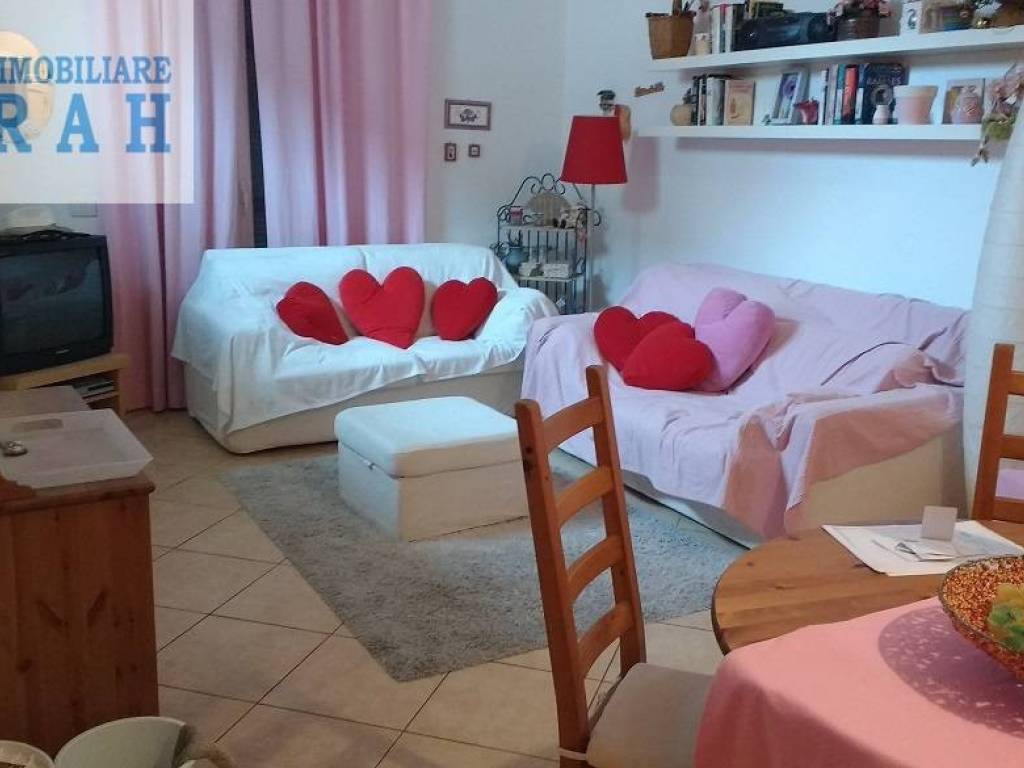 appartamento in vendita a Viareggio in zona Don Bosco