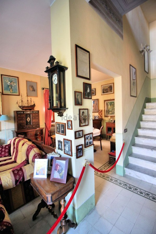casa indipendente in vendita a Viareggio in zona Torre del Lago