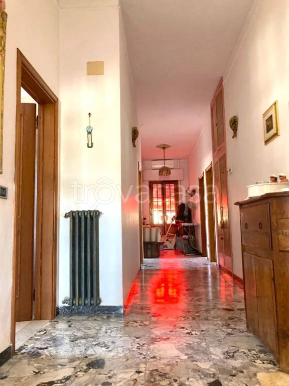 casa indipendente in vendita a Viareggio in zona Torre del Lago