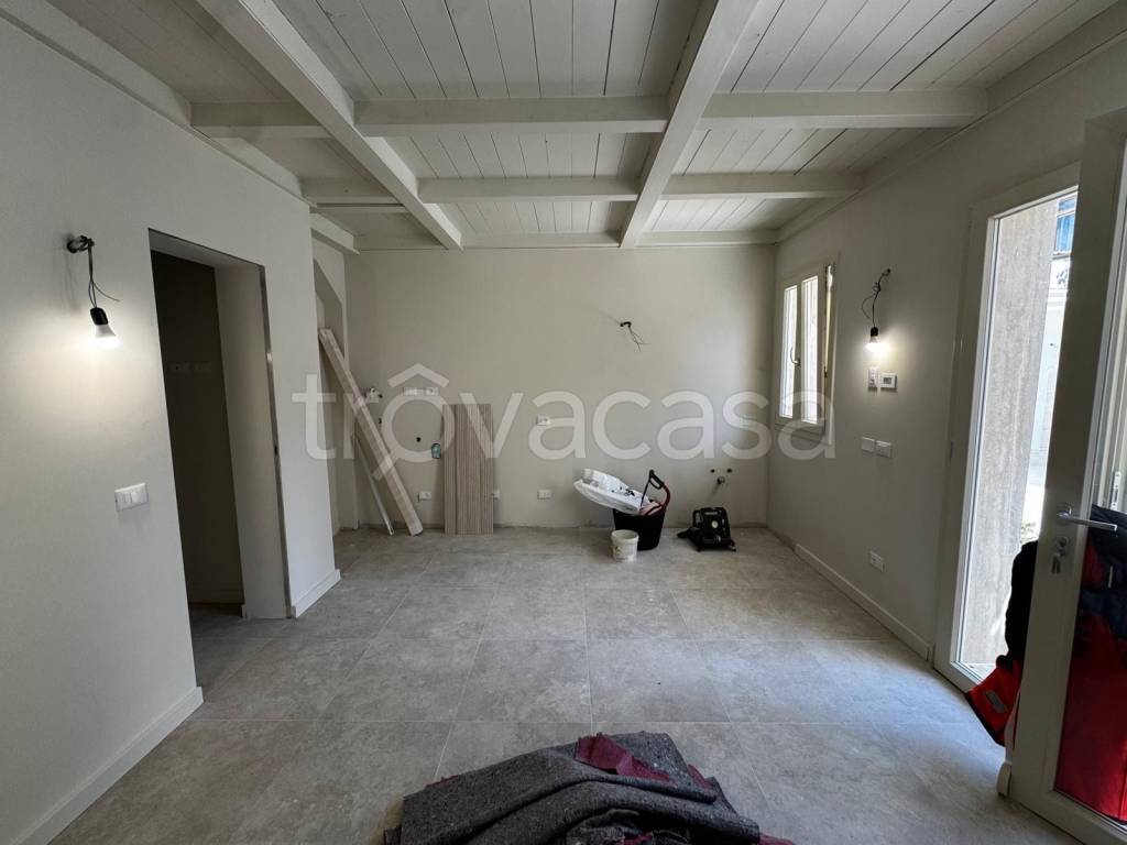 casa indipendente in vendita a Viareggio in zona Marco Polo