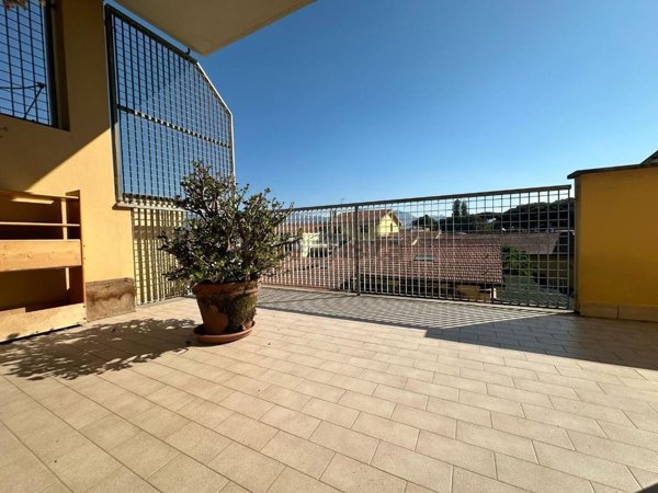 appartamento in vendita a Viareggio in zona Migliarina