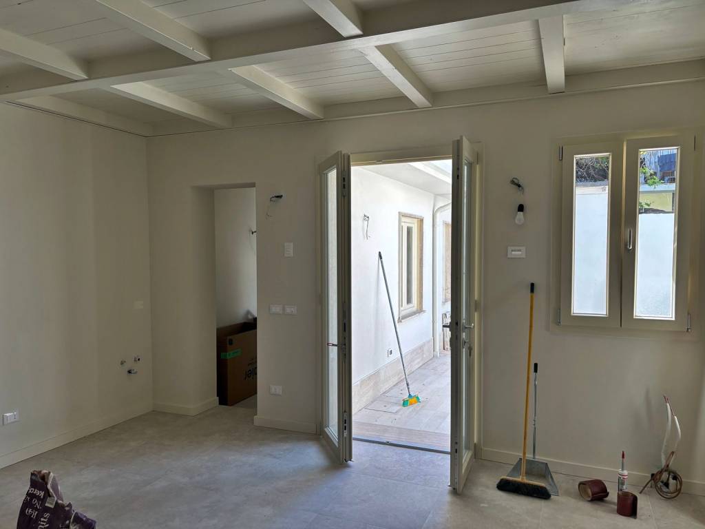 casa indipendente in vendita a Viareggio in zona Marco Polo