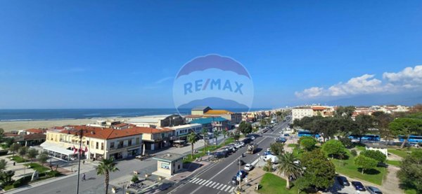 appartamento in vendita a Viareggio in zona Centro Storico
