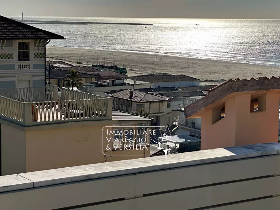 appartamento in vendita a Viareggio in zona Torre del Lago