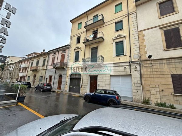 appartamento in vendita a Viareggio in zona Centro Storico