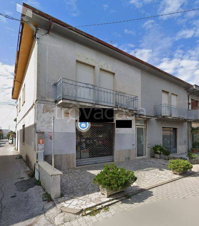 appartamento in vendita a Viareggio in zona Torre del Lago