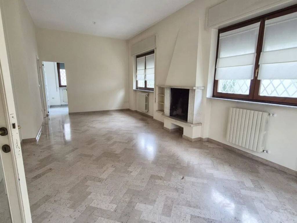 casa indipendente in vendita a Viareggio in zona Don Bosco