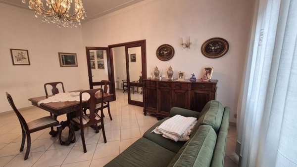 casa indipendente in vendita a Viareggio in zona Campo d'Aviazione