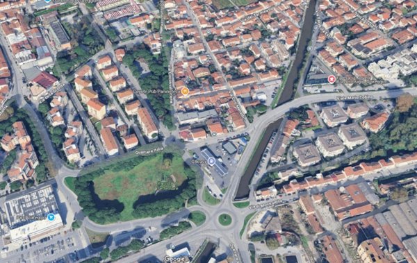 ufficio in vendita a Viareggio