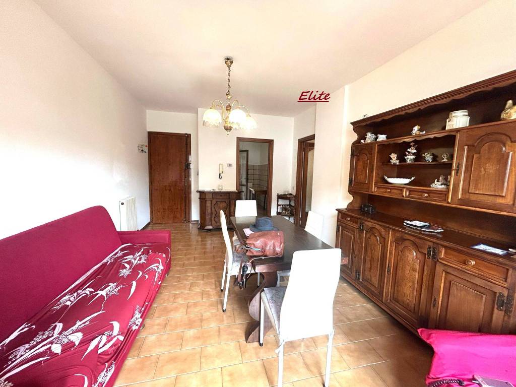 appartamento in vendita a Viareggio in zona Torre del Lago