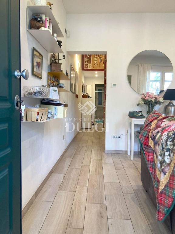 casa indipendente in vendita a Viareggio in zona Torre del Lago