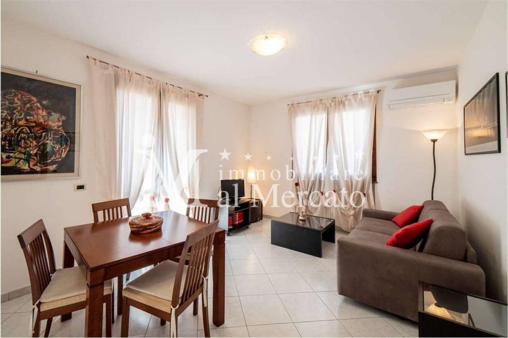 casa indipendente in vendita a Viareggio in zona Torre del Lago
