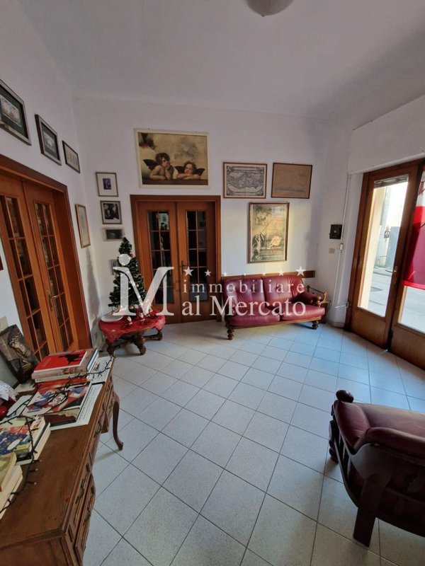 appartamento in vendita a Viareggio in zona Torre del Lago