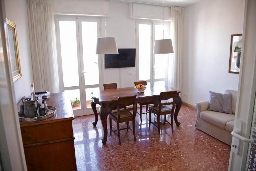 appartamento in vendita a Viareggio in zona Centro Storico