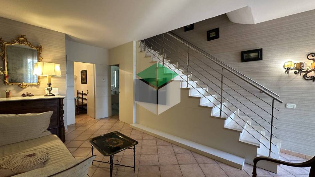 casa indipendente in vendita a Viareggio in zona Campo d'Aviazione