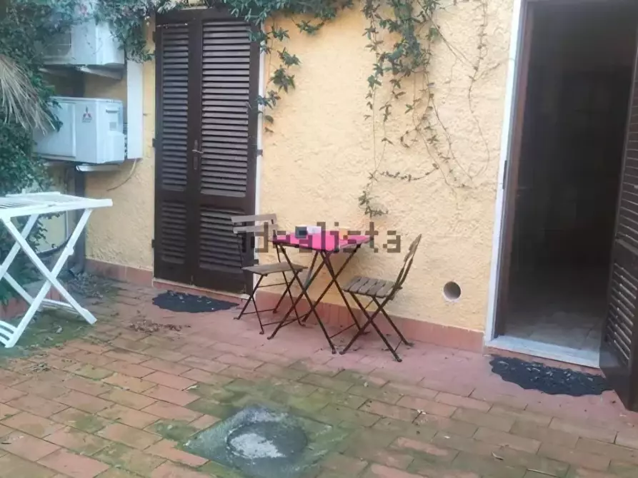 casa indipendente in vendita a Viareggio in zona Centro Storico