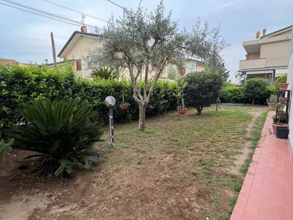 appartamento in vendita a Viareggio