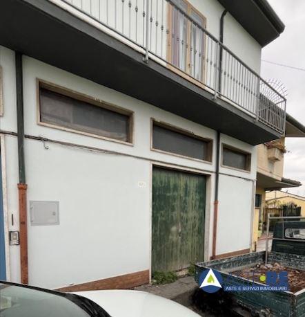 negozio in vendita a Viareggio