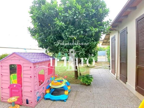 casa indipendente in vendita a Viareggio in zona Don Bosco