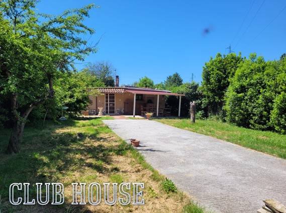 casa indipendente in vendita a Viareggio in zona Migliarina