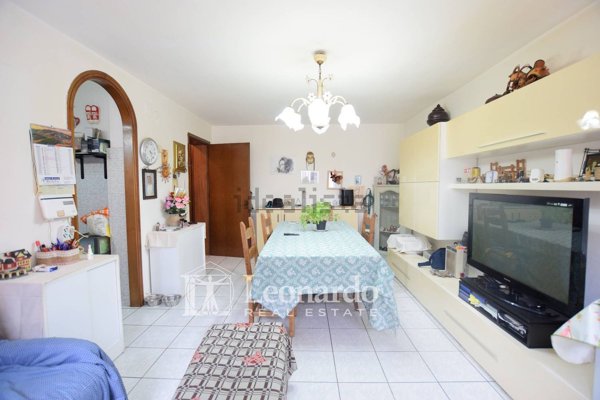 casa indipendente in vendita a Viareggio in zona Torre del Lago