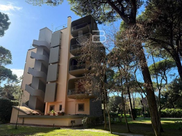 appartamento in vendita a Viareggio in zona Torre del Lago