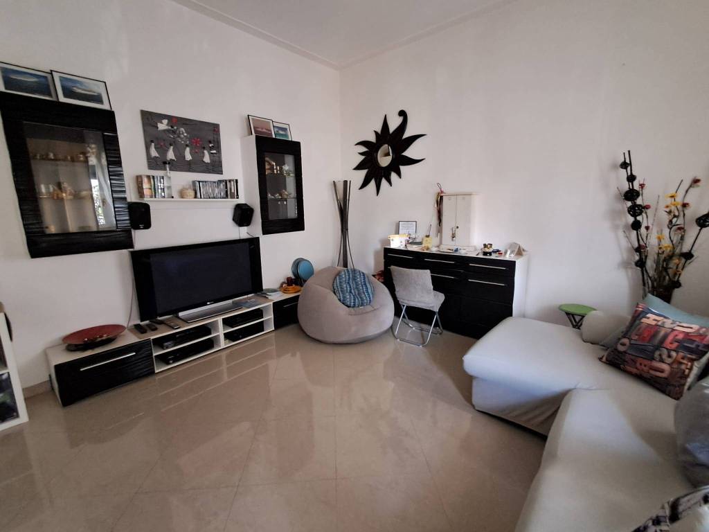 casa indipendente in vendita a Viareggio in zona Campo d'Aviazione