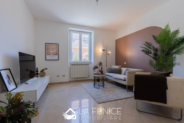 villa in vendita a Viareggio in zona Torre del Lago