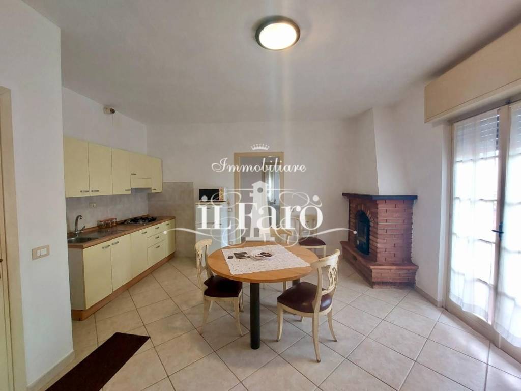 appartamento in vendita a Viareggio in zona Torre del Lago