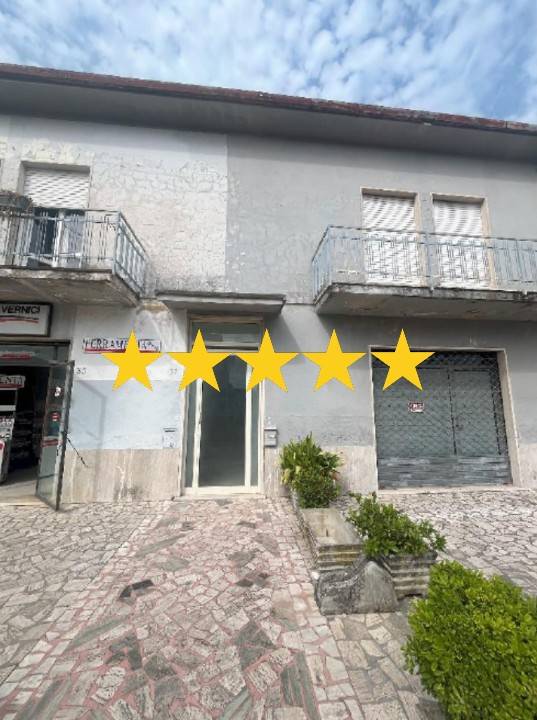 appartamento in vendita a Viareggio in zona Torre del Lago