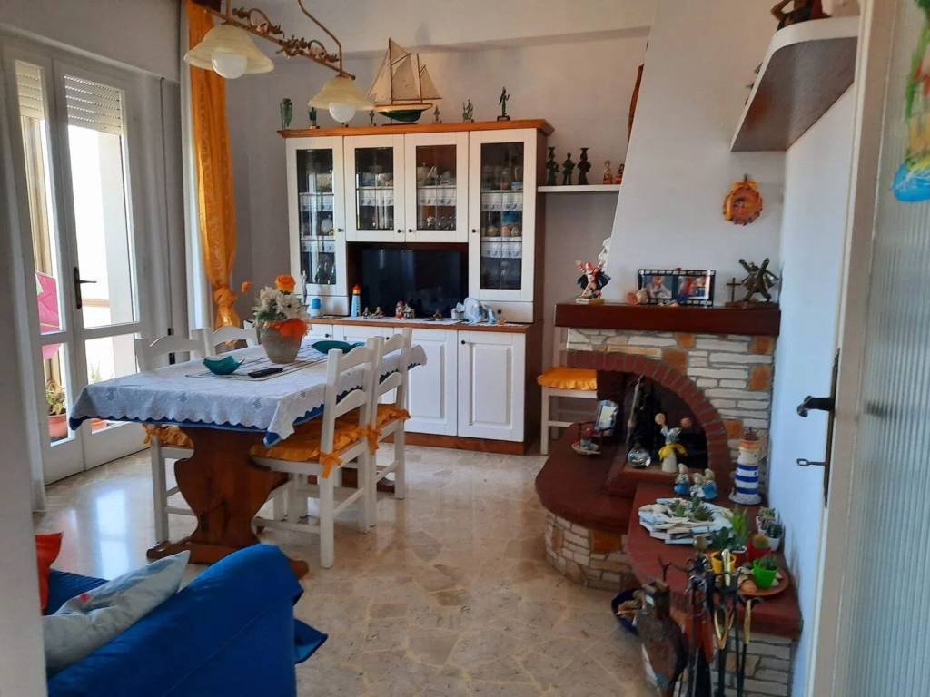 appartamento in vendita a Viareggio in zona Migliarina