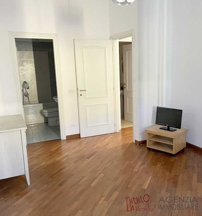 appartamento in vendita a Viareggio in zona Marco Polo