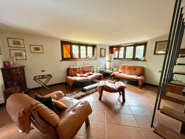 casa indipendente in vendita a Viareggio