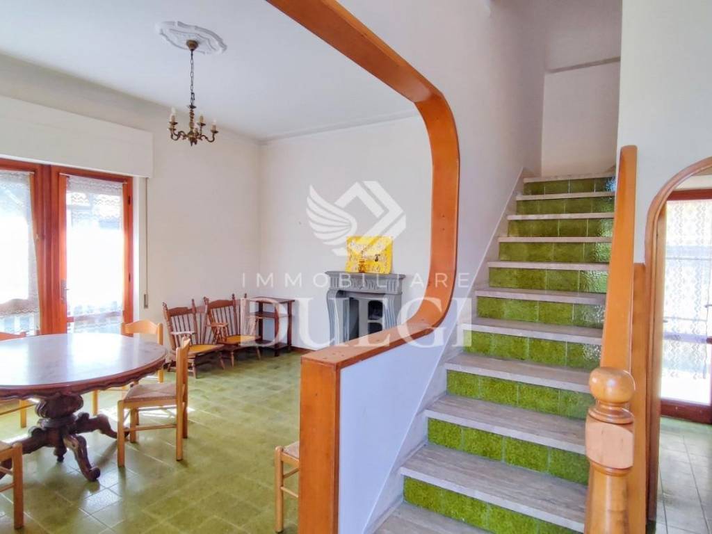 casa indipendente in vendita a Viareggio in zona Migliarina