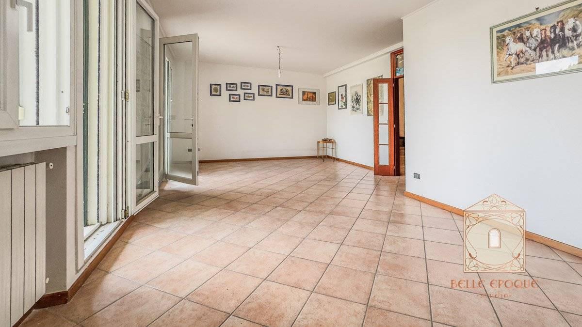 appartamento in vendita a Viareggio in zona Marco Polo