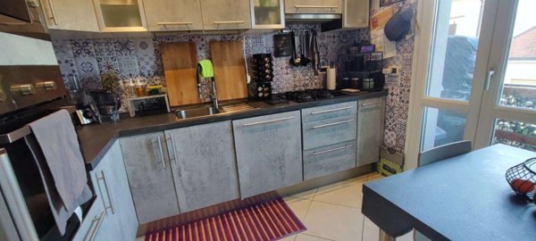 appartamento in vendita a Viareggio in zona Migliarina