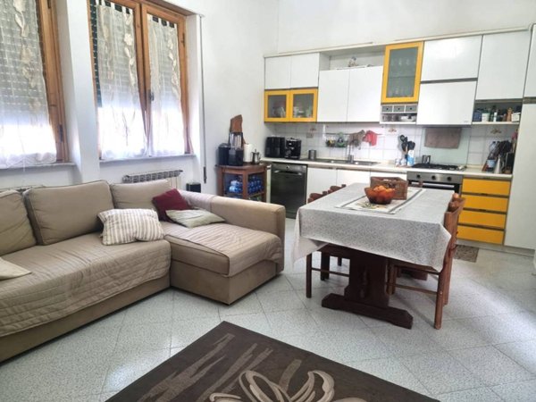 appartamento in vendita a Viareggio in zona Centro Storico