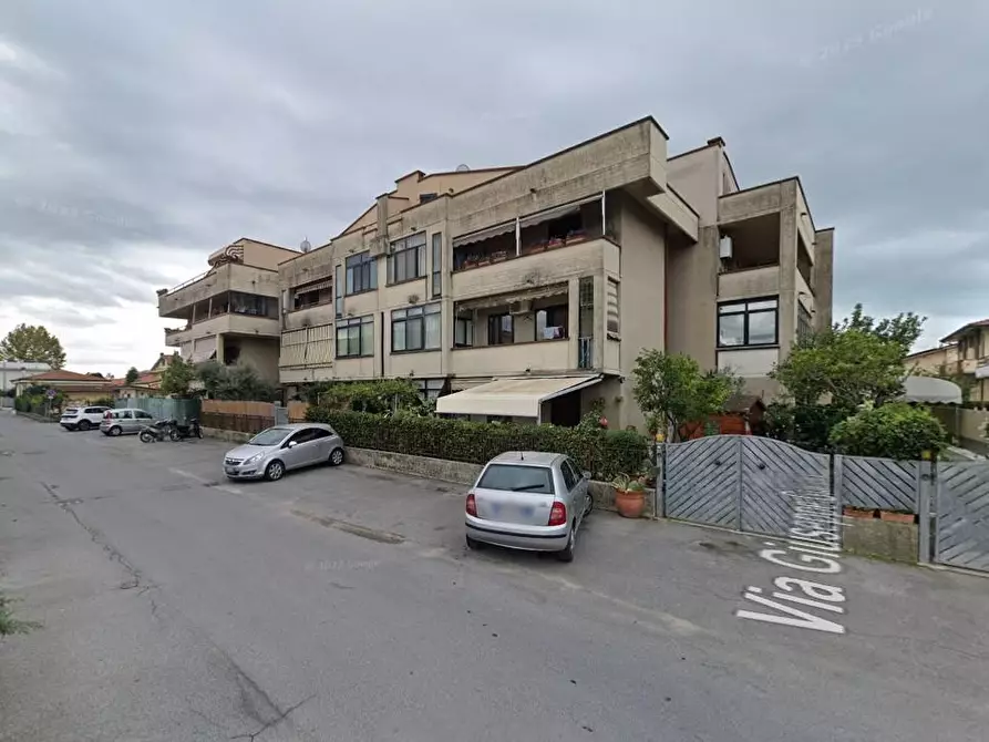appartamento in vendita a Viareggio in zona Torre del Lago
