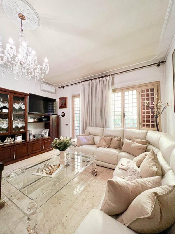 casa indipendente in vendita a Viareggio in zona Torre del Lago