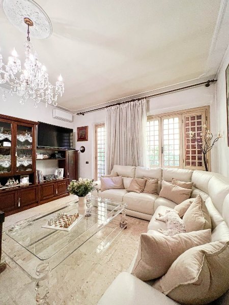 casa indipendente in vendita a Viareggio in zona Torre del Lago